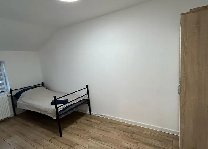 Daire Apartamenty Scinawa *